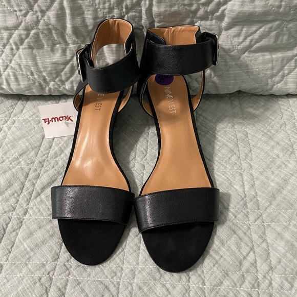 Nine West Shoes - Nine West Black wedges